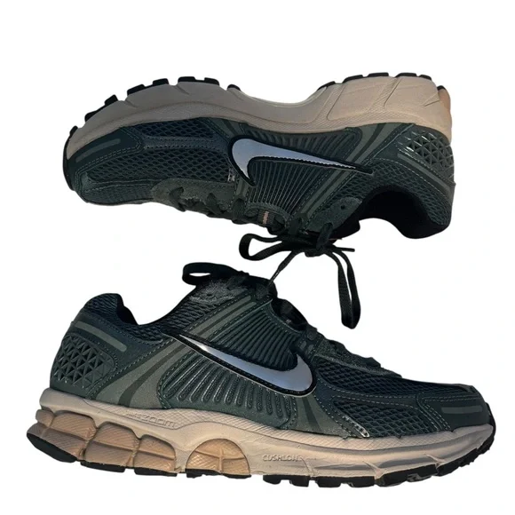 Nike Vomero 5 Vintage Green - Picture 3 of 6